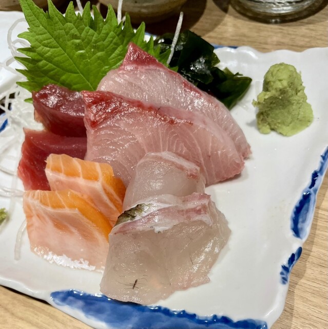Umaimon Dokoro Taishu Sushi Izakaya Kanayama Sushi photo 2