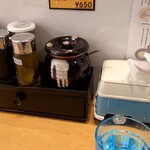 中華蕎麦 くり八 - 料理写真:卓上