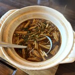 百年亭 - 土鍋のお味噌汁（きのこのこのこは、全て家族にw）