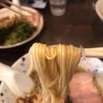 麺処 宥乃 - 麺アップ