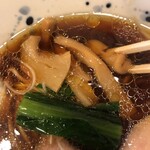 麺処 宥乃 - メンマと小松菜