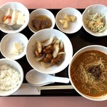 中国飯店 - ランチセット（サラダと小皿も2品付いて来ます）
