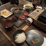 肉処くろべこや - 