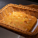 中土 - 自家製フォカッチャ