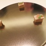 カンテサンス - テット・ド・コションのビスケット★