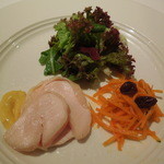ピアッティ カステリーナ - 茨城県産の地鶏と野菜を使った前菜