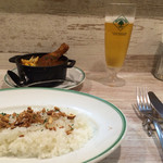 カレークラブ キユイエール・骨付き鶏モモ バスク風カレー¥900