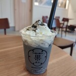 菓ふぇムラカミ - わらび餅ドリンク、黒ごま味。一年ぶりに飲めた。これ、大好き♥