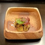 よし町 - 脂ああああ！！ 
      ボンジリはさっきの皮よりワイルドな感じの脂ね。