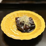 よし町 - うめえええ！
      味付けが激うまああああああああ！
      黒酢酢豚的な味付けなんだけど、私のタイプの味だああ！
      中華百名店を脅かしにかかってゆきますww