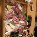 郷土料理&炭火串焼 笑う門 - 