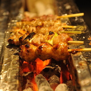 池袋の焼鳥専門店｜紀州備長炭を用い逢鳥伝統の火入で最高の味