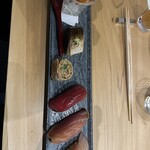 鮨ト酒肴 富かわ - ミニいくら丼と握り寿司　