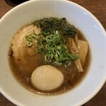 麺や いかり - 料理写真:魚介醤油らぁめん 味玉