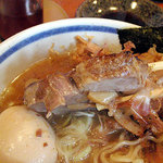 麺や 阿闍梨 - 焼豚は厚さ１ｃｍ