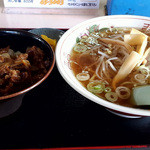 黄金 - ラーメン＋かﾙﾋﾞ丼セット