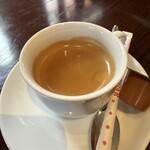 リストランテ　ディ・カナレット - エスプレッソ　ピザをカットしてたらこぼしてしまいました　店員さんごめんなさい　