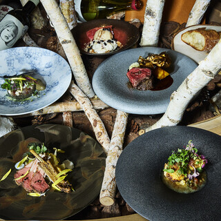 豊かな北海道各地の食材をフランスで培った調理技法で表現