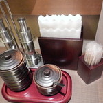 焼肉ことえん - テーブル上の脇役達