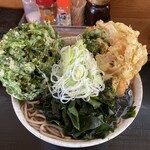 なすび - 料理写真:特製かき揚げ蕎麦　　春菊天トッピング