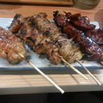 鳥やす - 肝・皮・手こねつくね