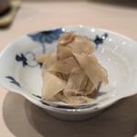 鮨みやもと - ガリ