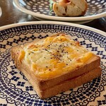 前田パン - クロックムッシュ(302円)2種類のチーズとハム、少し甘味がある食パンの組み合わせが絶妙。やさしい味です。