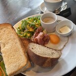 ベーカリー&レストラン沢村 - 