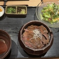 北新地 肉料理 名門 - 