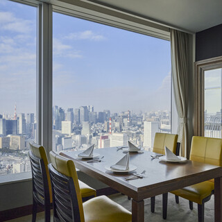 コース一覧 : RESTAURANT LUKE with SKY LOUNGE （レストランルーク