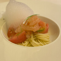 ピアット・スズキ - 甘海老もフルーツトマトの冷製カッペリーニ