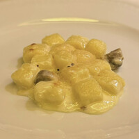 ピアット・スズキ - ジャガイモのニョッキ チーズソース