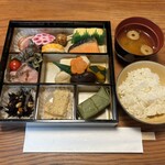 ブランシエラ ヴィラ 明日香 - 料理写真:この日の朝食「飛鳥弁当」だぜぇ〜٩( 'ω' )و