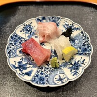 喜泉 - ・お造り(壱岐産 本鮪、五島列島産 アオリイカ、石垣鯛)