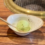 SATOブリアン七番 - ピスタチオのアイスクリーム