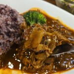 キッチン ブルー グローブ - 牛肉もタップリ！