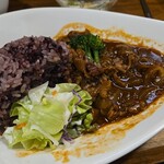 キッチン ブルー グローブ - サラダを乗せてのワンプレート