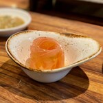 SATOブリアン七番 - 箸休めのトマトスライス