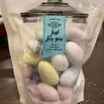 ラッキィズ　カフェ - ドラジェ　税別380円