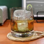 温鮮酒場 ちょんまげ - 角瓶のロック