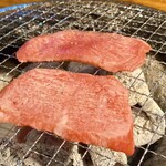 炭火焼肉 ホルモン にく式 - 
