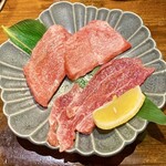 炭火焼肉 ホルモン にく式 - 