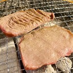 炭火焼肉 ホルモン にく式 - 