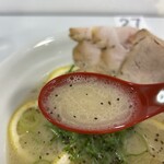 麺也オールウェイズ - レモンとんこつラーメン1050円