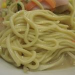 リンガーハット - 麺アップ