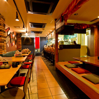 掘り炬燵の個室席は12名様、貸切は36名様迄ＯＫ！