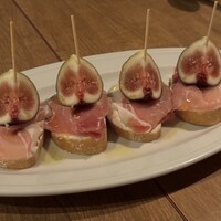 マヌエル タスカ ド ターリョ 丸の内店 - 