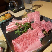 近江うし焼肉 にくTATSU 銀座店 - 