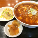 東魁楼 シャポー船橋店 - 麻婆豆腐ラーメンとチャーハンセット