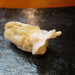 日本橋橘町　都寿司 - 裏返した鳥貝握り2